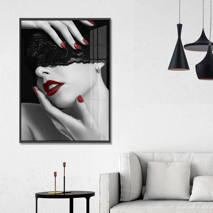 Simple Black And White Fashion Painting